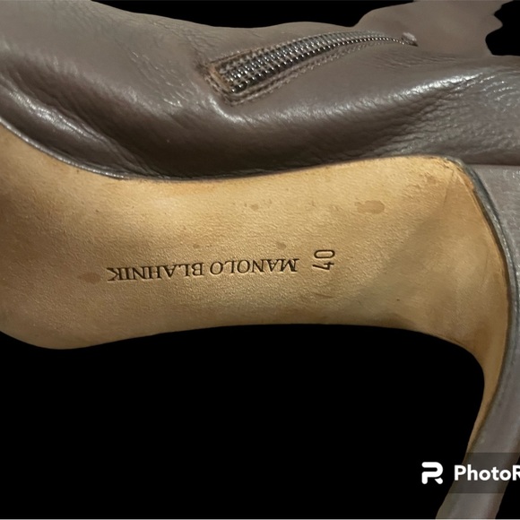 Vintage Manolo Blahnik High Heeled boots with tie accent (sz40) - Picture 3 of 5